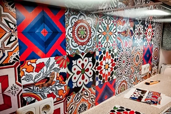 Mediterranes Flair mit Fliesenfolien